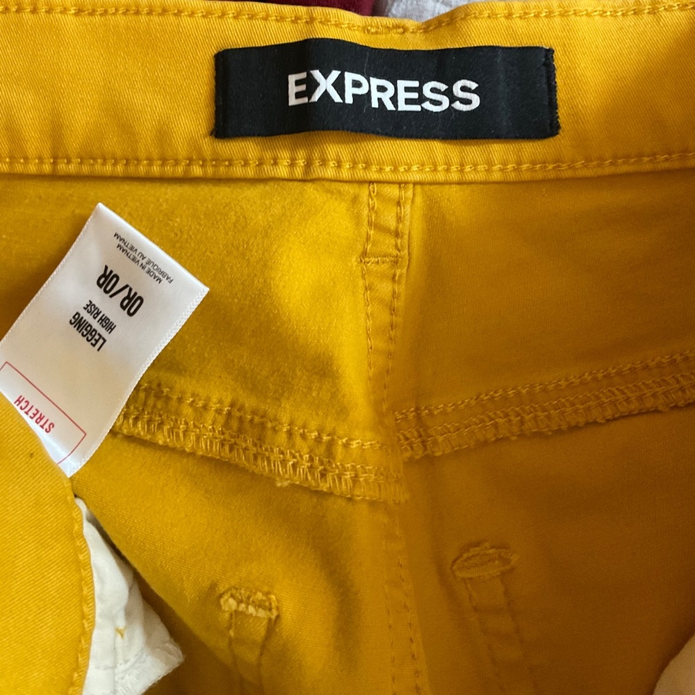 Express yellow pants - Picture 2 of 4
